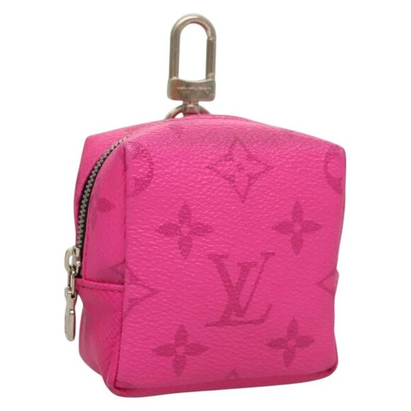 LOUIS VUITTON Taigalama Porte Cles Charm Fuchsia - Picture 1 of 16